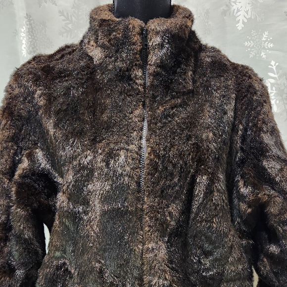 VTG 80s Faux Fur Mink Brown 'Created by ShirLee' Coat - Picture 3 of 9